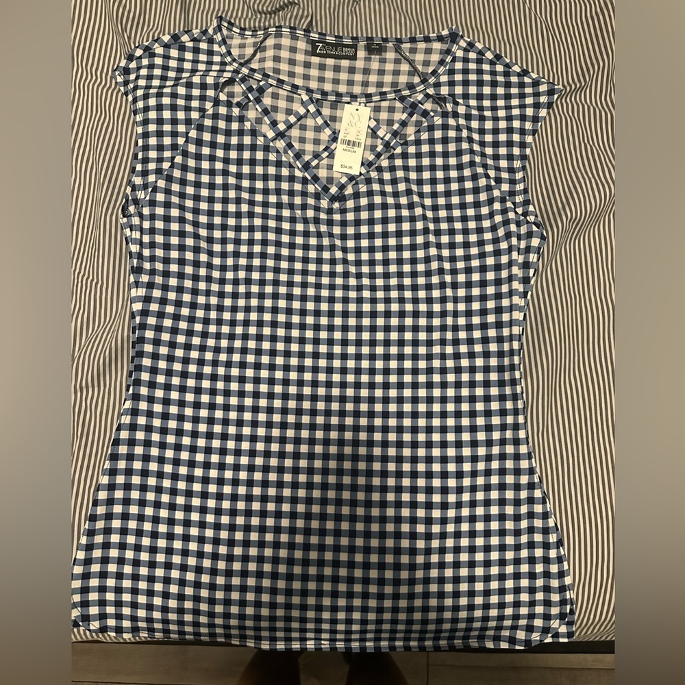 🆕 New York and Co Top